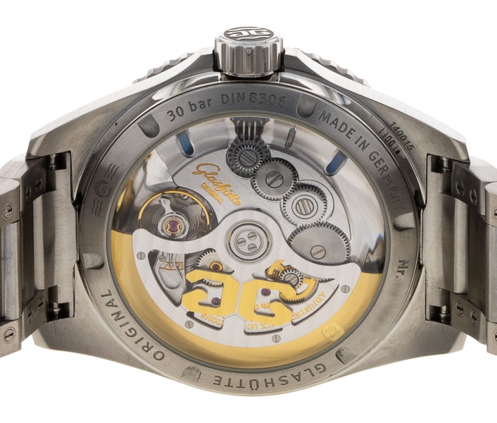 Glashutte Original SeaQ Panorama Date 1-36-13-02-81-34